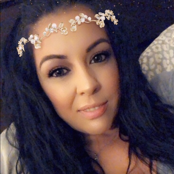 Meet your Posher, Candyce - Picture 1 of 8